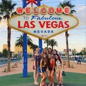 Meet your Posher, Candice